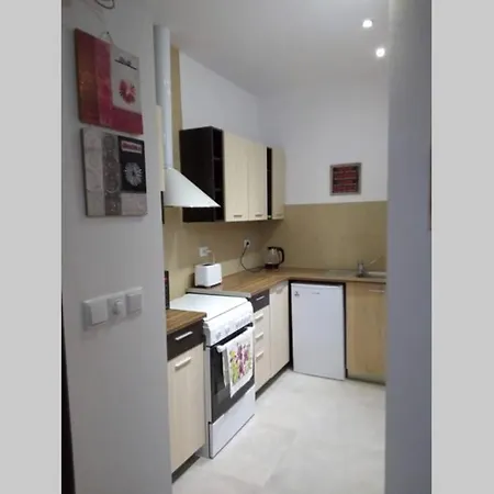 The White House Apartment Palamarza